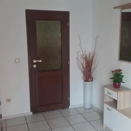 Moderne, Ruhige Ferienwohnung! Lägenhet *