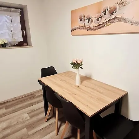 Moderne, Ruhige Ferienwohnung! Lägenhet *