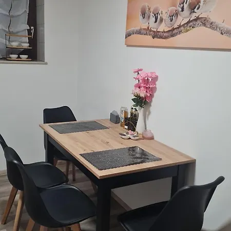Moderne, Ruhige Ferienwohnung! Apartament