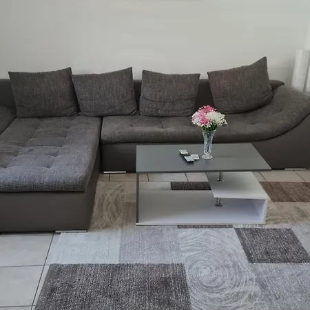 Moderne, Ruhige Ferienwohnung! Apartament *